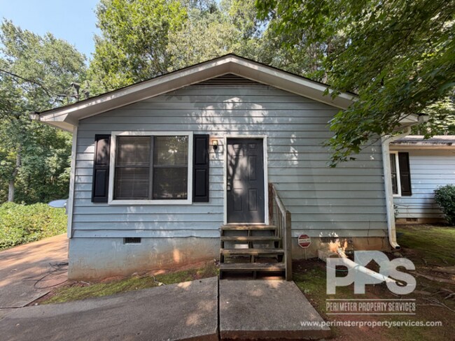 Building Photo - 7128 Greenway Cove SW