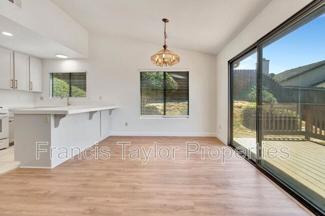 Building Photo - 2182 Firethorn Glen