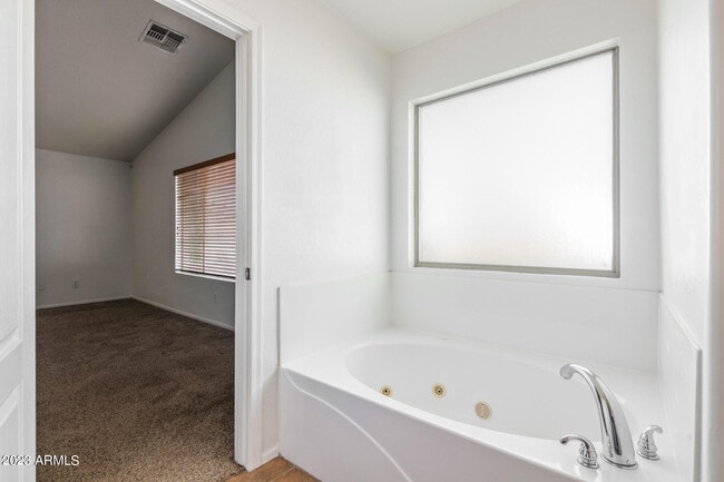 Building Photo - 21708 W Sonora St