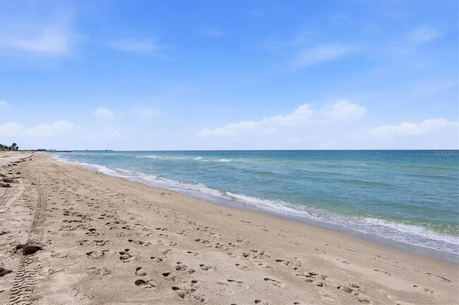 Building Photo - 2089 Gulf of Mexico Dr