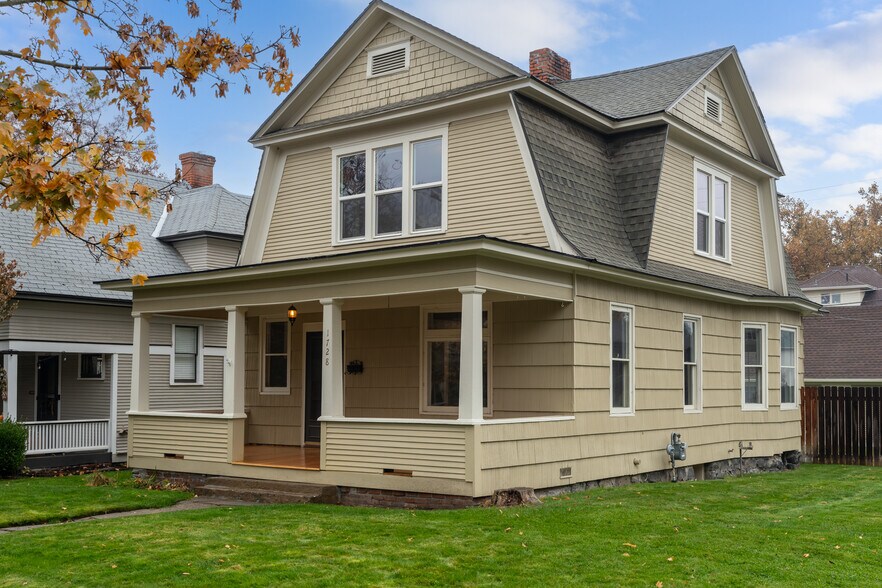 Building Photo - 1728 W 11th Ave
