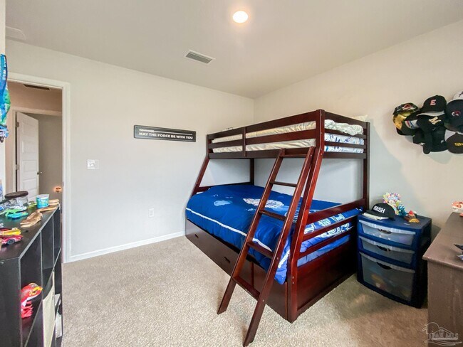 Building Photo - 5601 Guinevere Ln