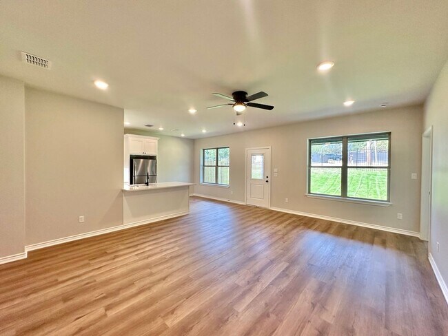 Building Photo - Tour Today! New Construction 4 Bed 2 Bath Triplex!