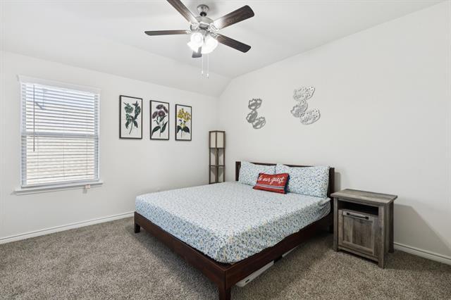 Building Photo - 11112 Canyon Oak St