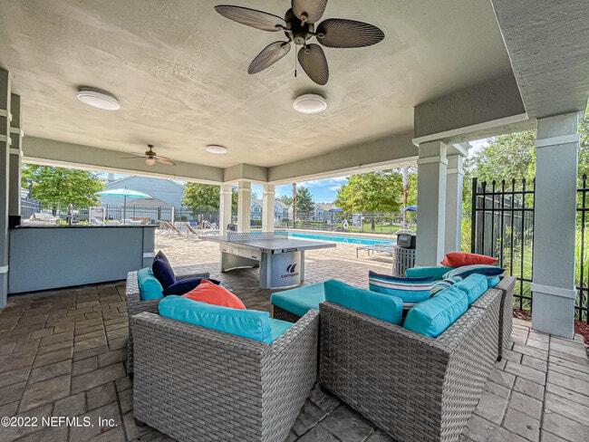 Building Photo - 1717 County Rd 220