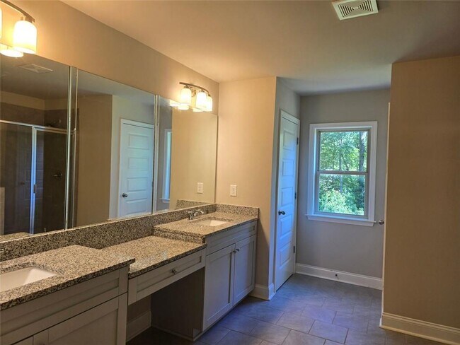 Building Photo - 5715 Rocky Falls Rd