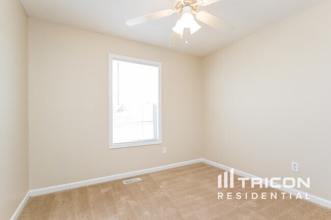 Building Photo - 149 Lazy Water Dr