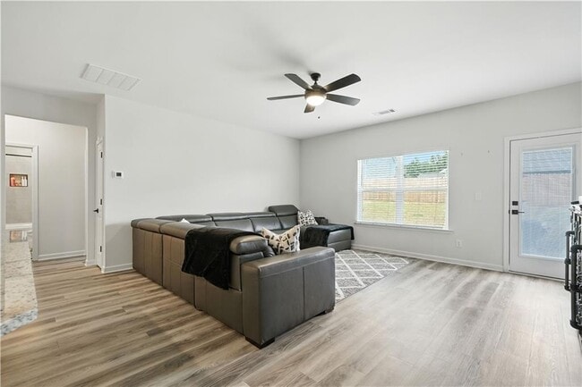 Building Photo - 3894 Saddle Bag Ct