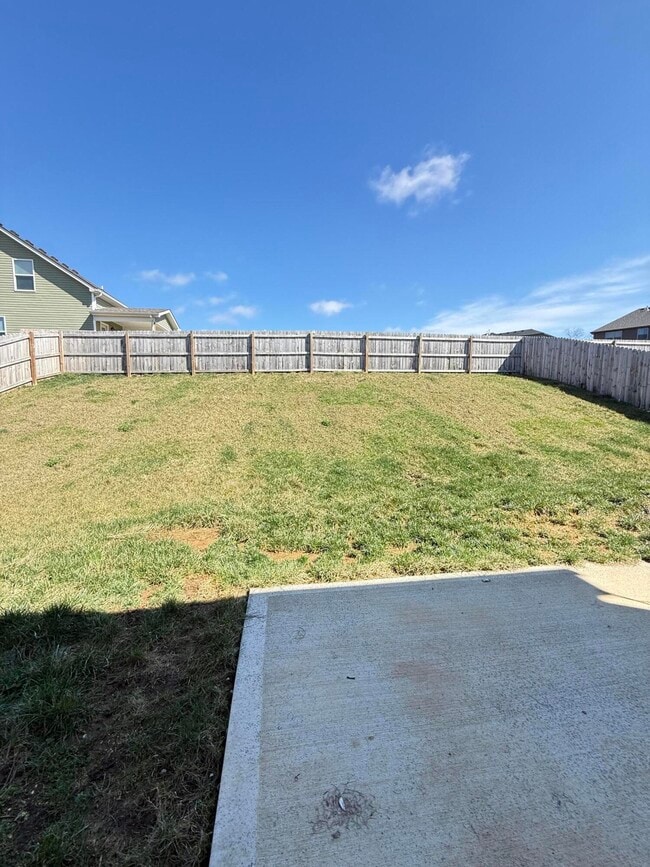 Building Photo - 110 Landry Ln