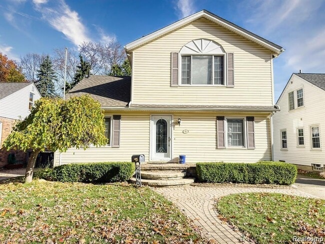 Primary Photo - 806 N Altadena Ave