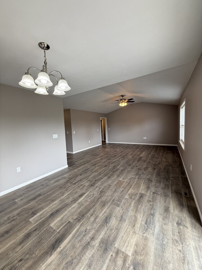 Building Photo - 4BR Basement Home