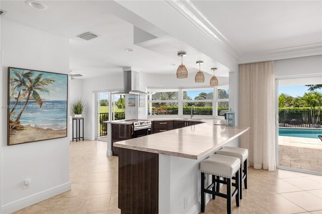 Building Photo - 4902 N Travelers Palm Ln