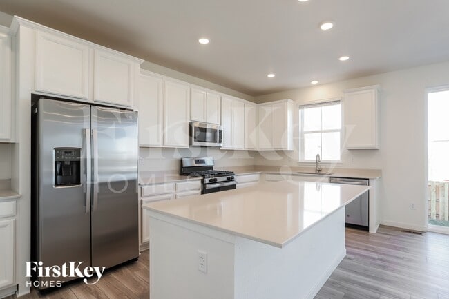 Building Photo - 13169 E 110th Ave.