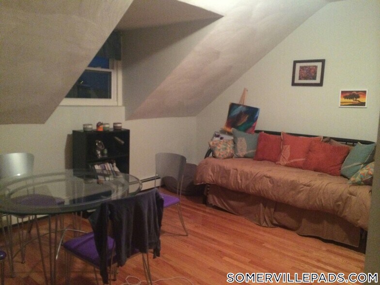 Building Photo - 5 Munroe St