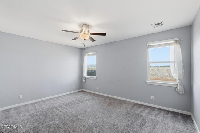 Building Photo - 3917 Desert Bluff Dr