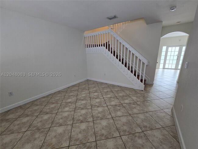 Building Photo - 14758 SW 9th Ln