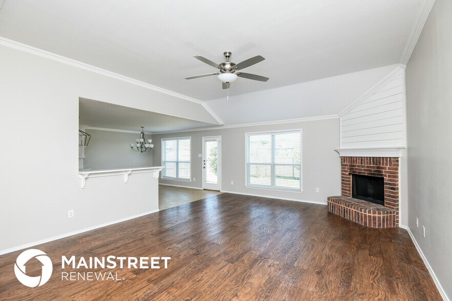 Building Photo - 5202 Ambassador Dr