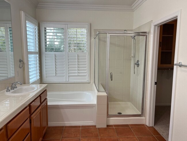 Building Photo - 13561 Lavender Way