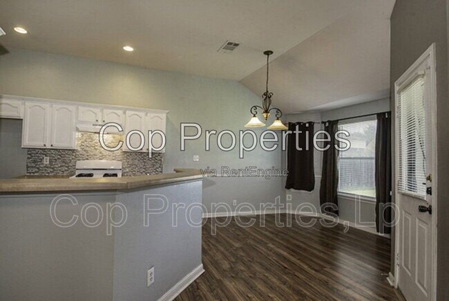 Building Photo - 8510 Trumpet Cir
