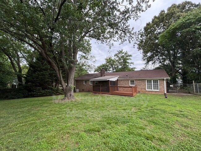Building Photo - 310 Windward Way