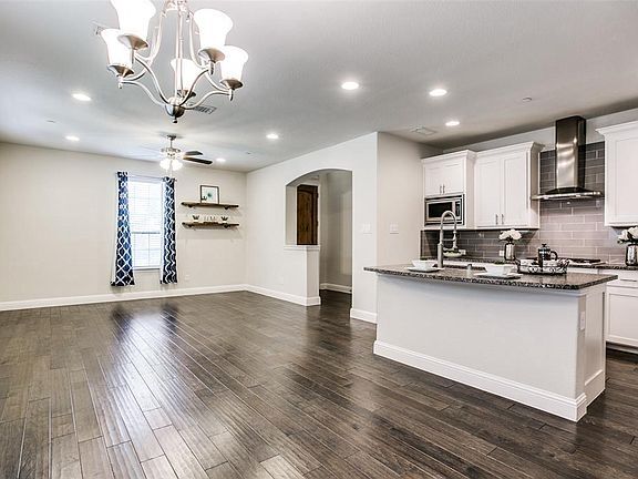 Building Photo - 4654 Rhett Ln