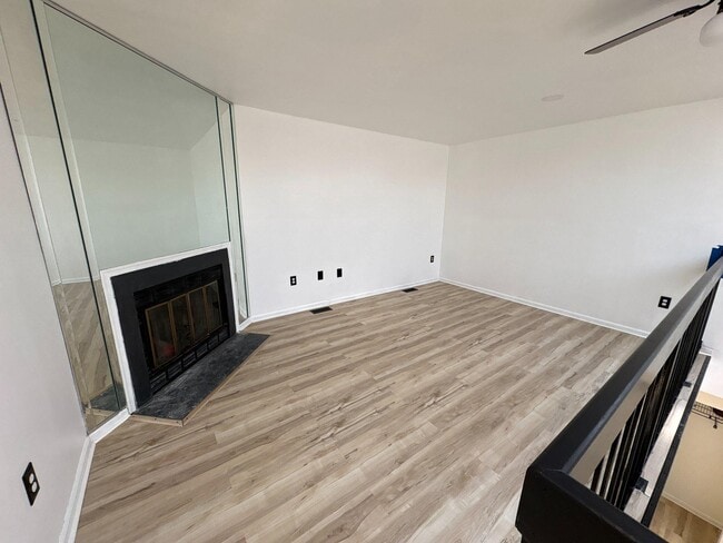 Building Photo - 72304 Delaire Landing Rd