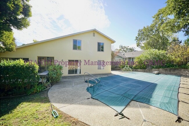 Building Photo - Spacious San Marin Home with Pool!