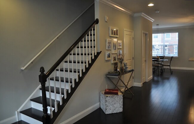 Building Photo - 2545 E Dauphin St