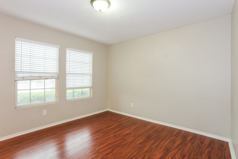 Building Photo - 1054 Graystone Dr