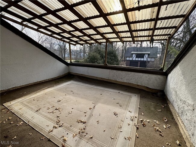 Building Photo - 607 Copley Rd