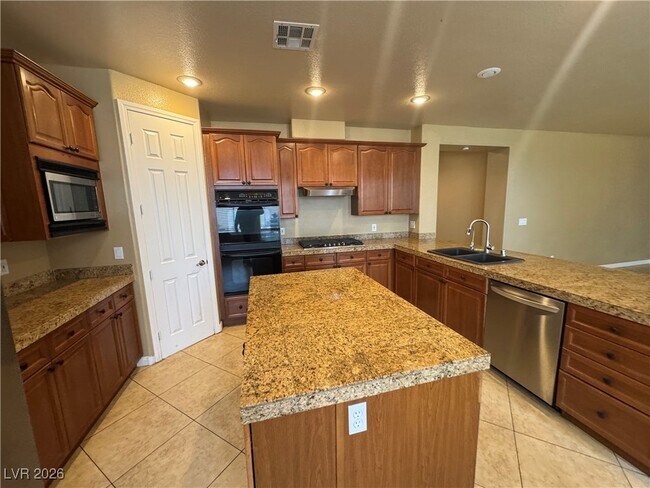 Building Photo - 332 Glistening Cloud Dr