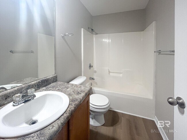 Building Photo - 11730 Madrone Ln