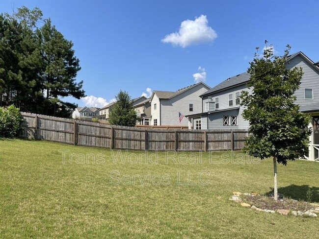 Building Photo - 7531 Silk Tree Pointe