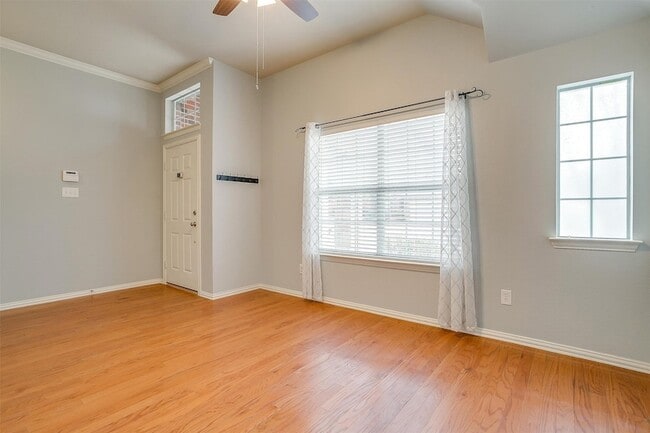 Building Photo - 1721 Castle Creek Dr