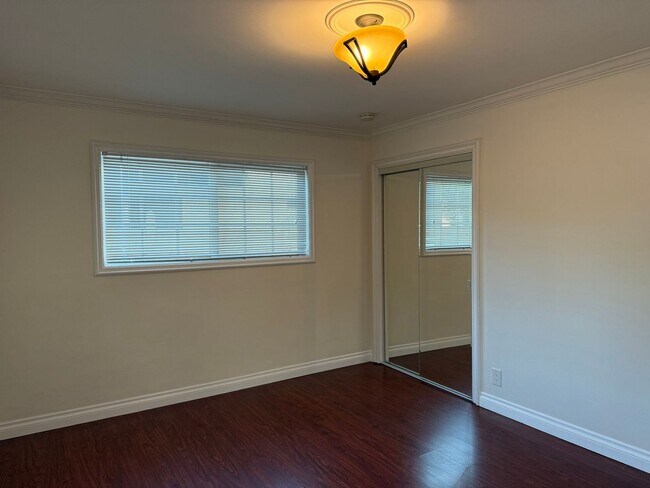 Building Photo - Private HOME 3bed/2 bath + POOL in Woodlan...