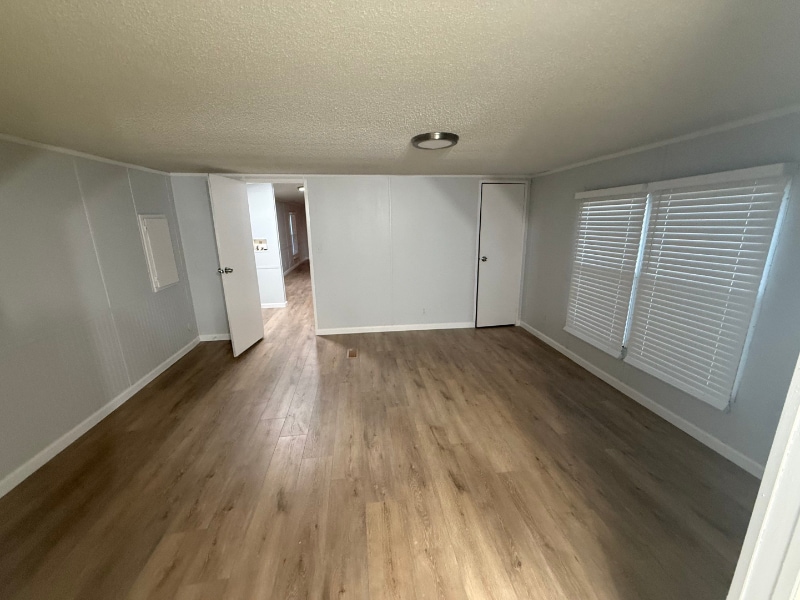 Building Photo - 3419 US-65