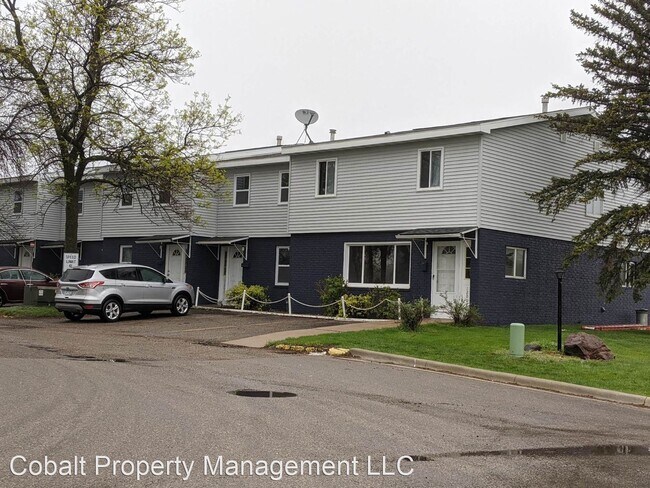 Building Photo - 1226 2nd Dr NE