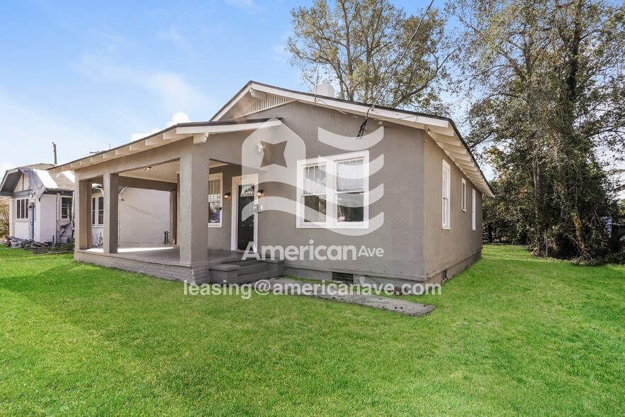 Building Photo - 1325 Laurel St