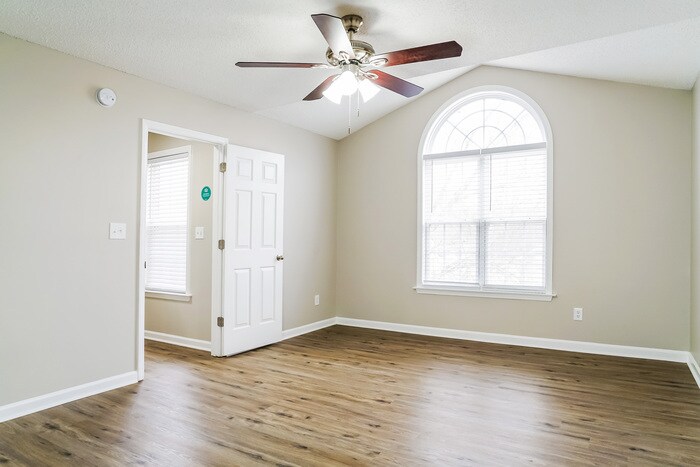 Building Photo - 2337 Sapphire Valley Dr