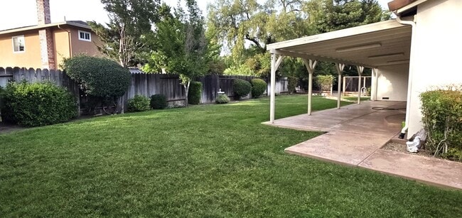 Building Photo - 4BD/2.5BA Single Story, Court Location on Walnut Creek Border