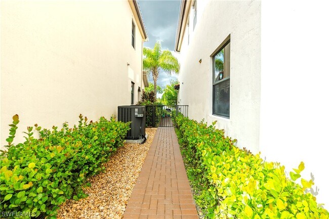 Building Photo - 5092 Beckton Rd