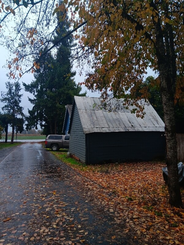 Building Photo - 4250 NE Hwy 20