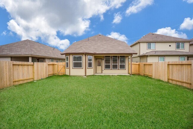 Building Photo - 17246 Quiet Song Ct