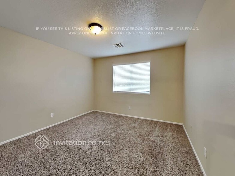 Building Photo - 163 S Parkwood