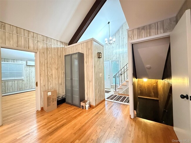 Building Photo - 15 Norfolk Ct