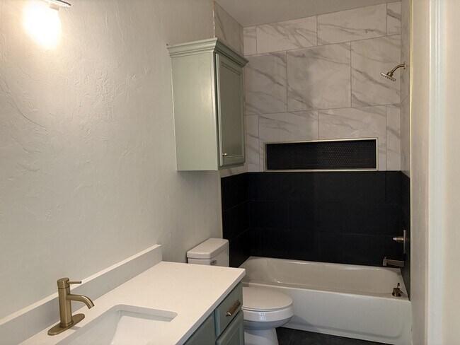 Building Photo - 11601 Hackney Ln