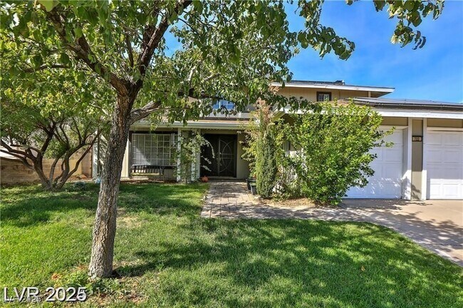 Building Photo - 722 Barrie Ct