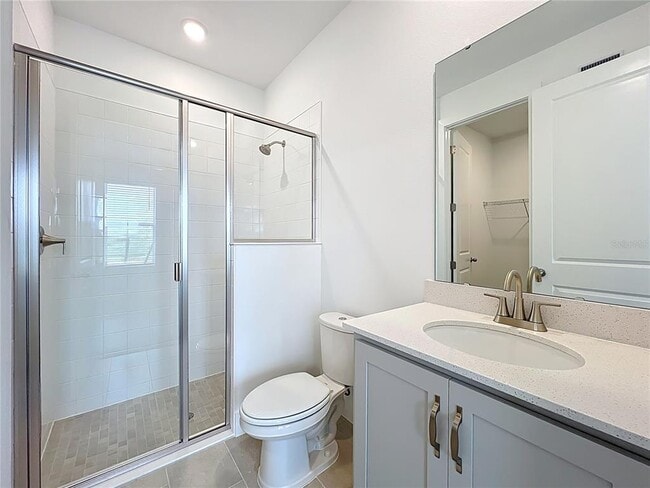 Building Photo - 15465 Hamlin Pk Dr