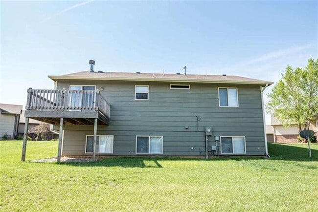 Building Photo - 11818 W Wilkinson Ct