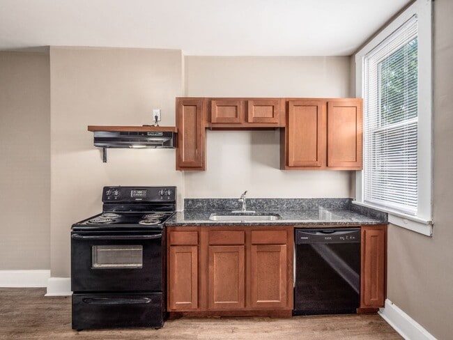 Building Photo - 89 E Patterson Ave